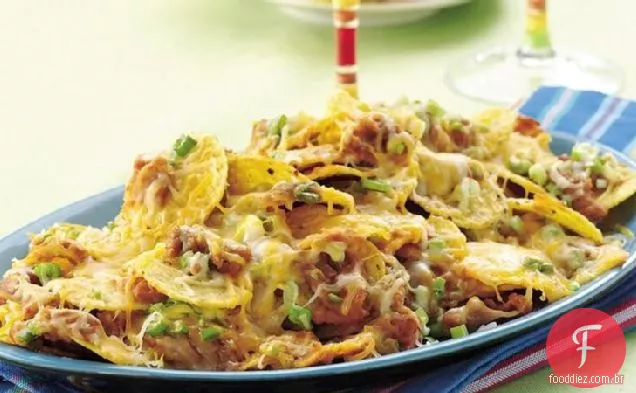 Queijo duplo e nachos de feijão