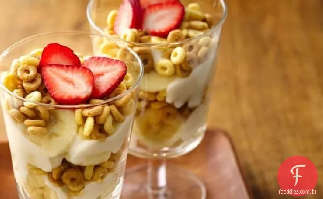 Dulce De Leche Cheerios ® Parfaits