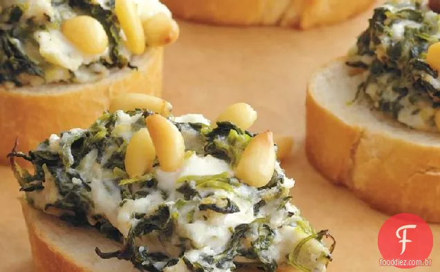 Espinafre e Parmesão Crostini