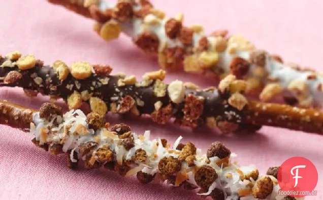 Pretzels mergulhados doces e salgados