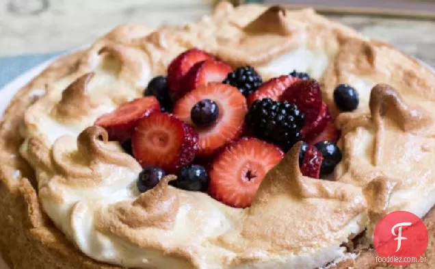 Berry Basket Cake