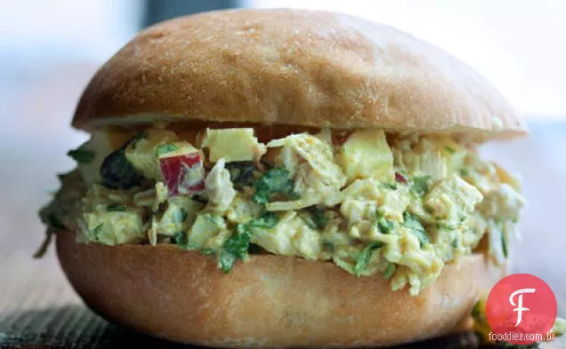 Salada De Peru Com Curry