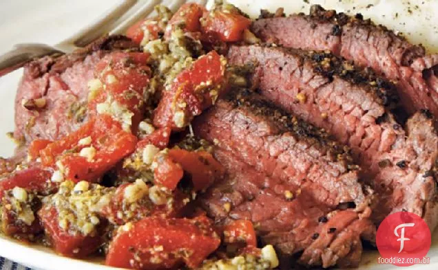 Bife de pimenta com Pesto de pimenta vermelha assada