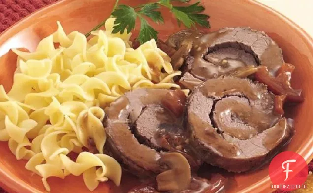 Rolo de bife italiano de fogão lento para dois