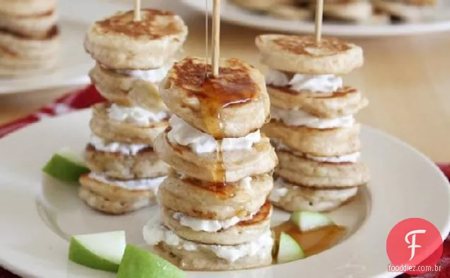 Mini Torta De Maçã Panqueca Kabobs