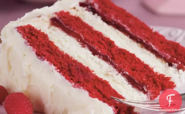 Framboesas e bolo de camada de Creme
