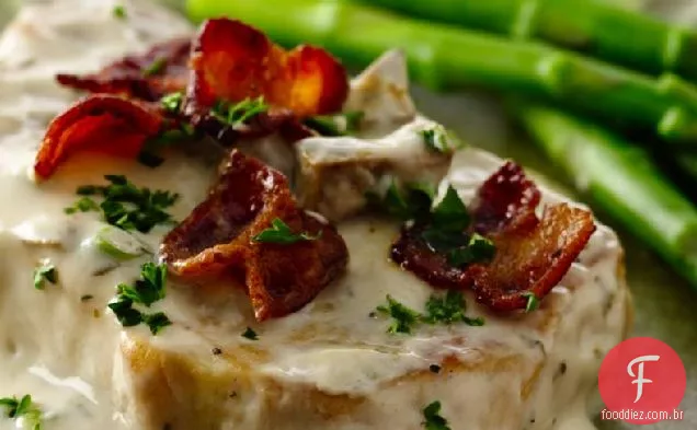 Costeletas De Porco Cremosas Com Cogumelos