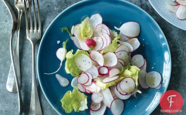 Salada de alface e rabanete de Boston