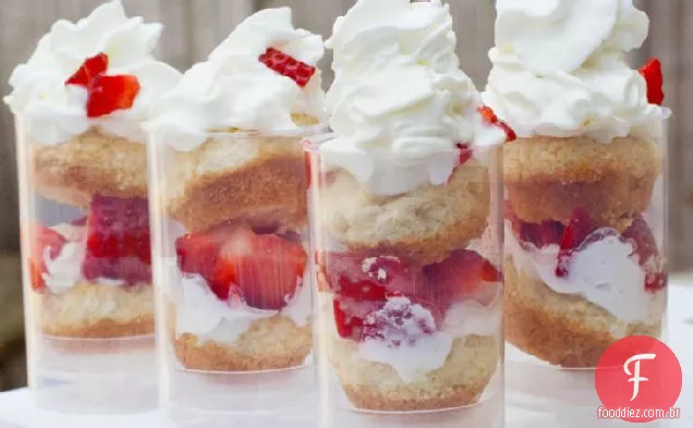 Shortcake De Morango Grelhado Push-It-Up Pops
