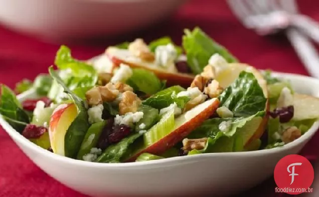 Salada de aipo e maçã com vinagrete de cidra