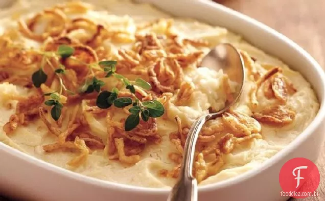 Purê De Batatas Com Alho À Frente
