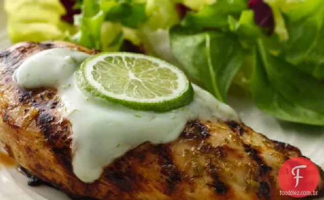 Frango Margarita grelhado com molho de iogurte