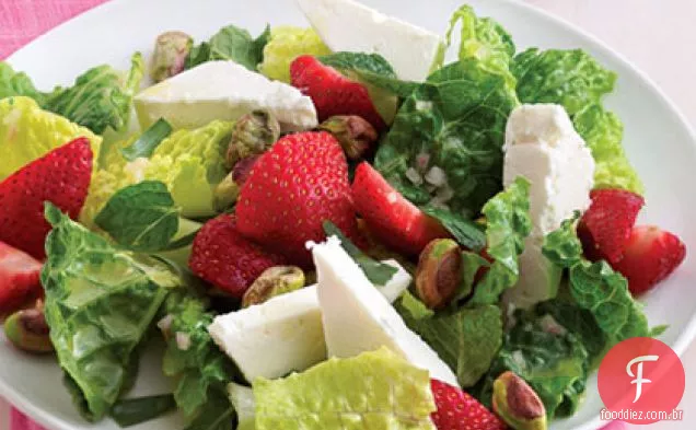 Herbed Romaine salada com morangos