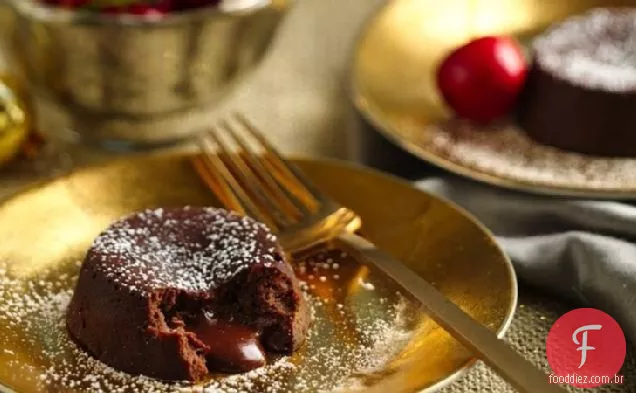 Chocolate Cereja Mini Lava Bolos
