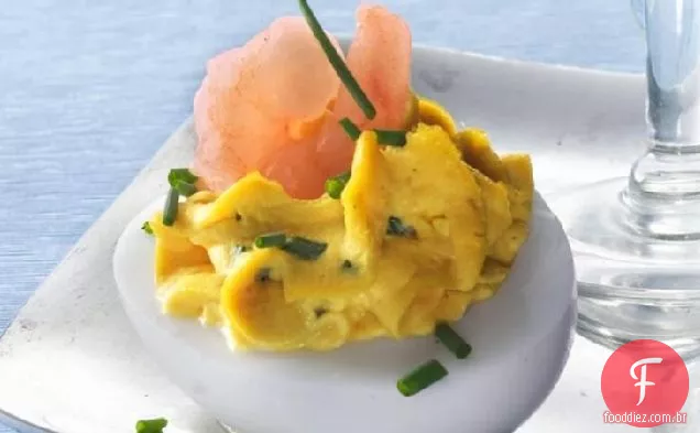 Camarão Cocktail Deviled Ovos