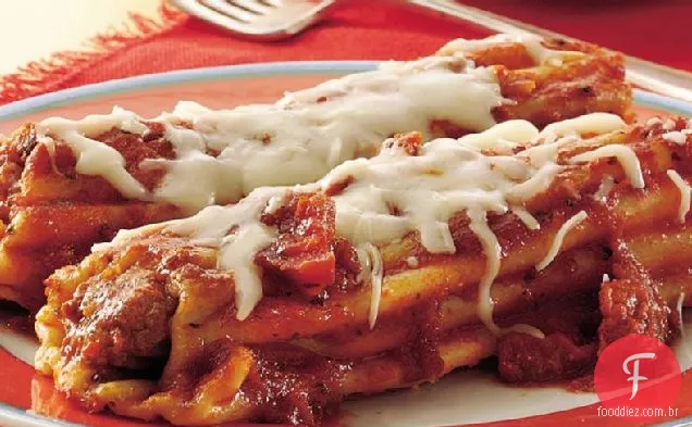 Salsicha de atalho-Manicotti recheado com molho de tomate seco ao sol