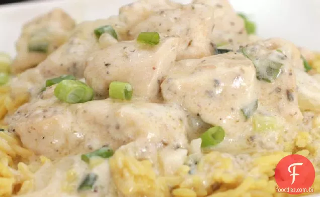 Creme azedo e cebola frigideira frango