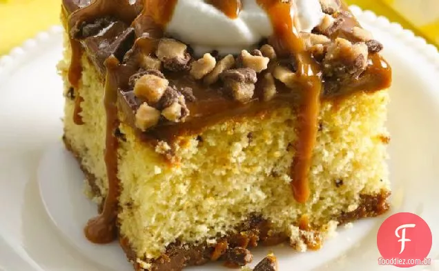 Ooey Gooey Caramel Cake