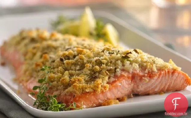 Salmão com crosta de limão e Parmesão