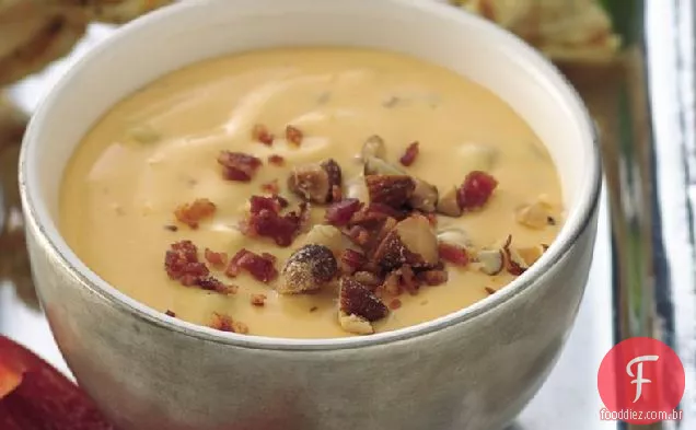Amêndoa defumada, Cheddar e molho de Bacon