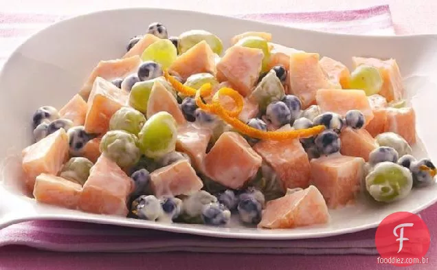 Fruta fresca com creme azedo Laranja