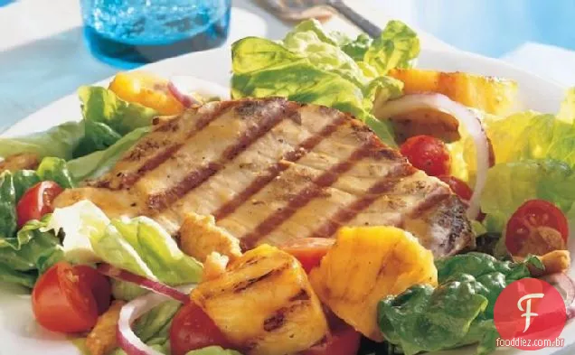 Salada De Atum Com Borda Do Pacífico Grelhado