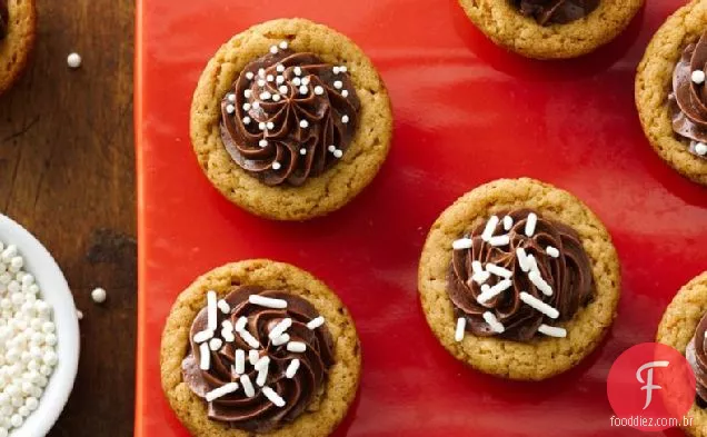 Snickers ™ Chocolate Cookie Cups