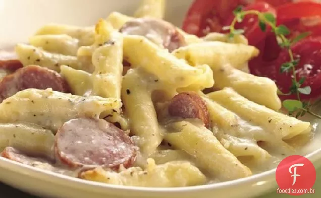 Salsicha de queijo e caçarola Penne