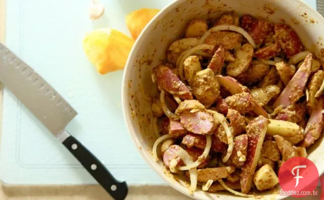 Batatas Novas Assadas Com Mostarda