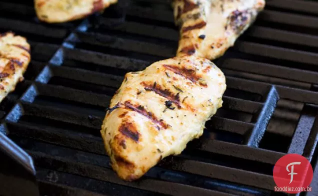 Frango Grelhado Com Mostarda De Alecrim