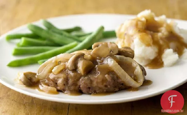 Bife Salisbury com molho de cogumelos