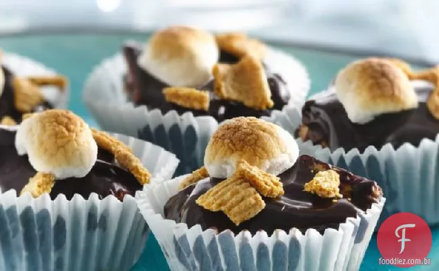 Geladeira S'mores mini bolos