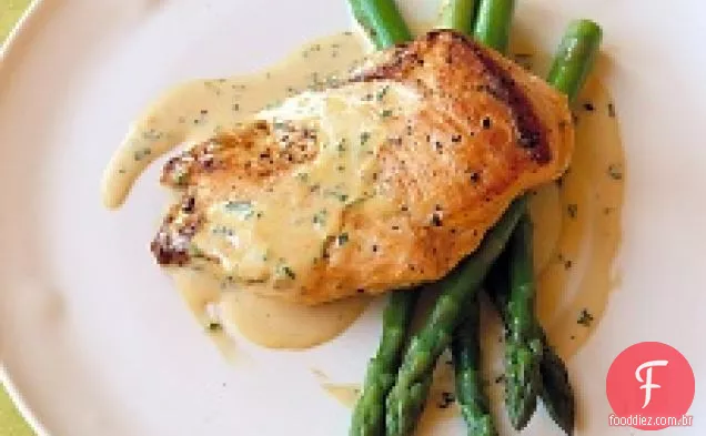 Frango salteado em molho de mostarda e creme