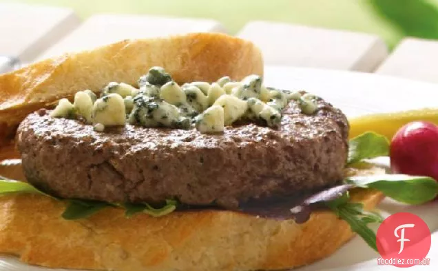 Hambúrgueres De Queijo Azul Grelhado