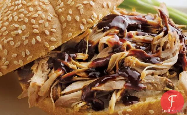 Slow-Cooker Turquia Teriyaki Sanduíches