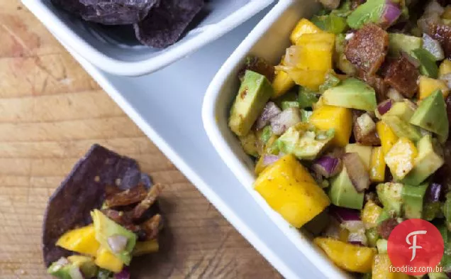 Salsa de manga e abacate com Bacon picante