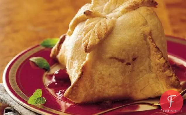 Bolinhos de maçã Cranberry com molho Carmesim