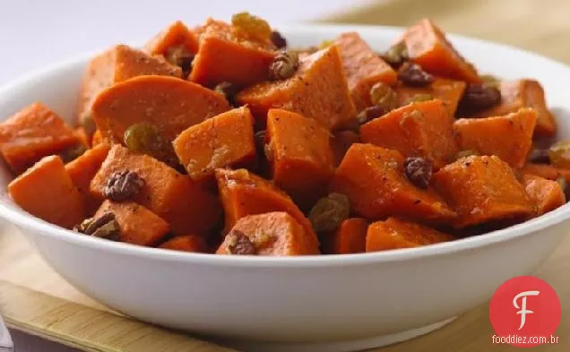 Salada de batata doce com molho de laranja e gengibre