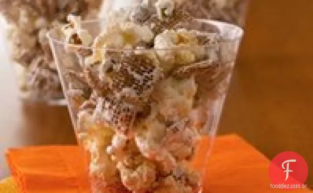 Mistura Crocante Do Petisco De 3 Ingredientes