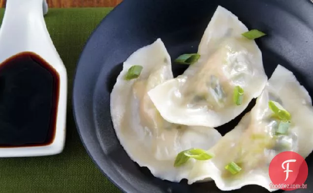 Bolinhos de porco e repolho