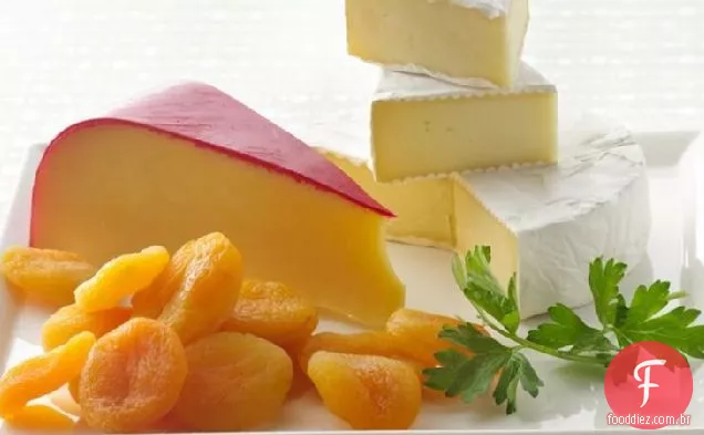 Queijo e Prato De Frutas