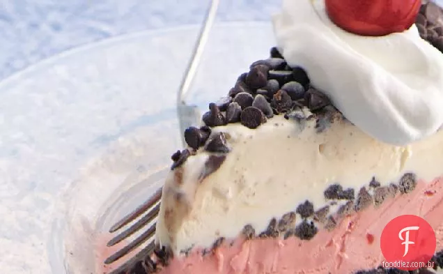 Bolo De Sorvete De Chocolate E Cereja