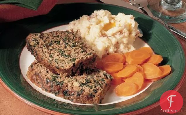 Pão de carne de espinafre e pinhão