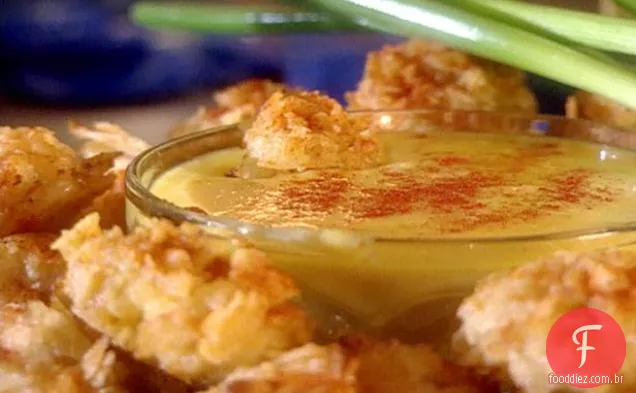 Nuggets de frango com molho de mostarda com mel