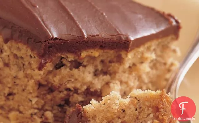 Bolo de Banana com cobertura de Fudge