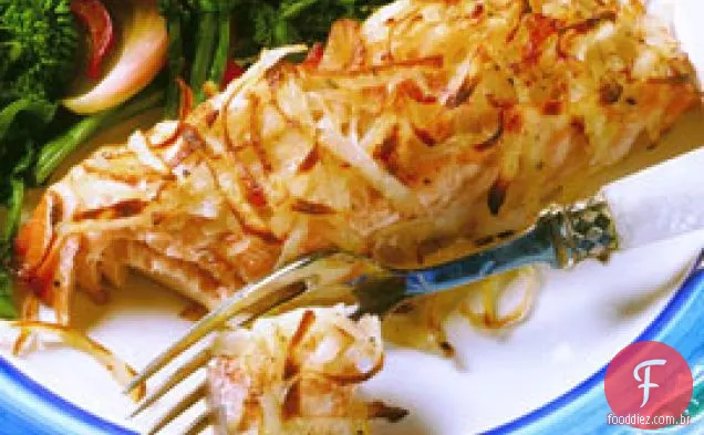 Filetes de salmão com crosta de rábano-batata
