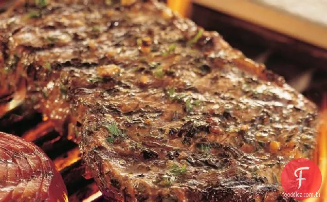 Bifes De Lombo Grelhados Com Crosta De Ervas