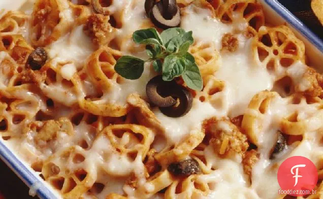 Caçarola de Pizza com Linguiça de Peru