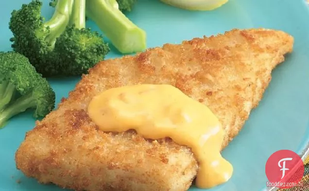 Filetes de peixe à milanesa com molho de Nacho