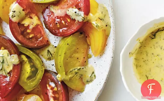 Tomates de herança marinados com mostarda e endro